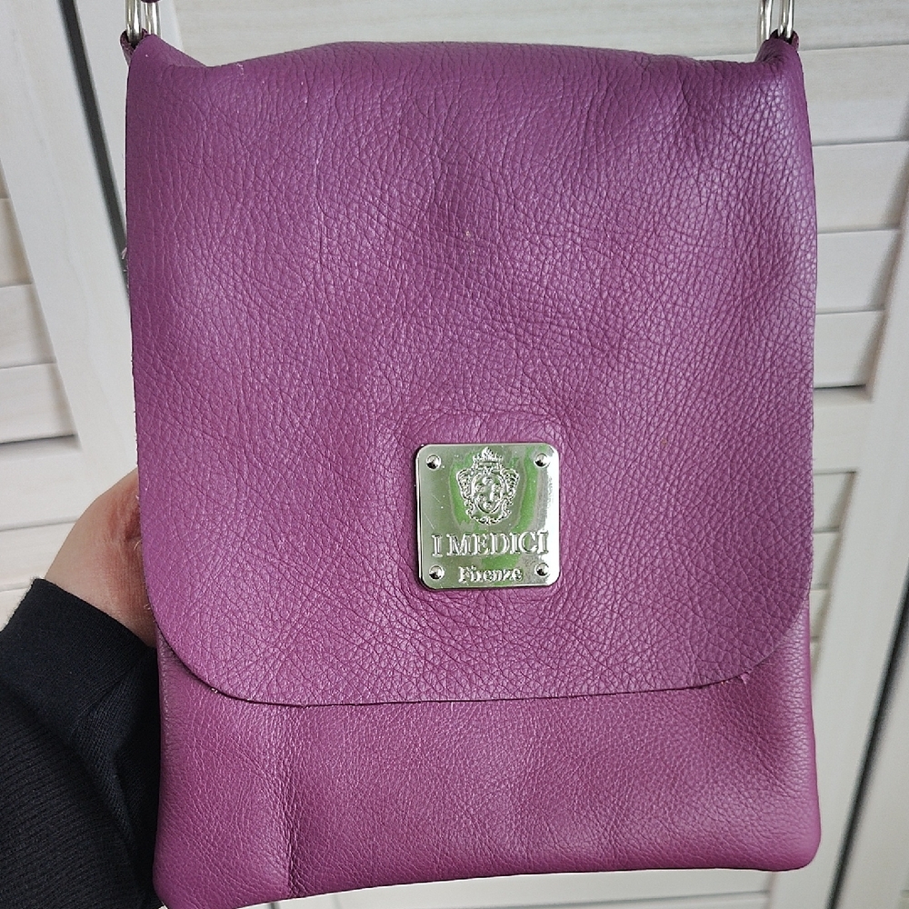 Vera Pelle Leather Crossbody Bag